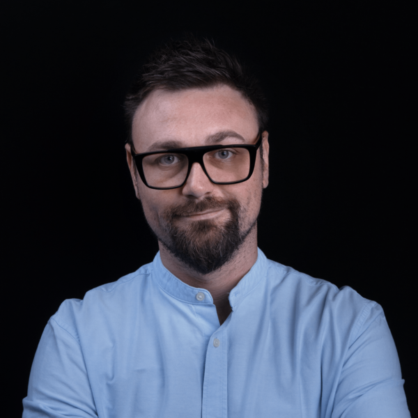 Menil Vuković default